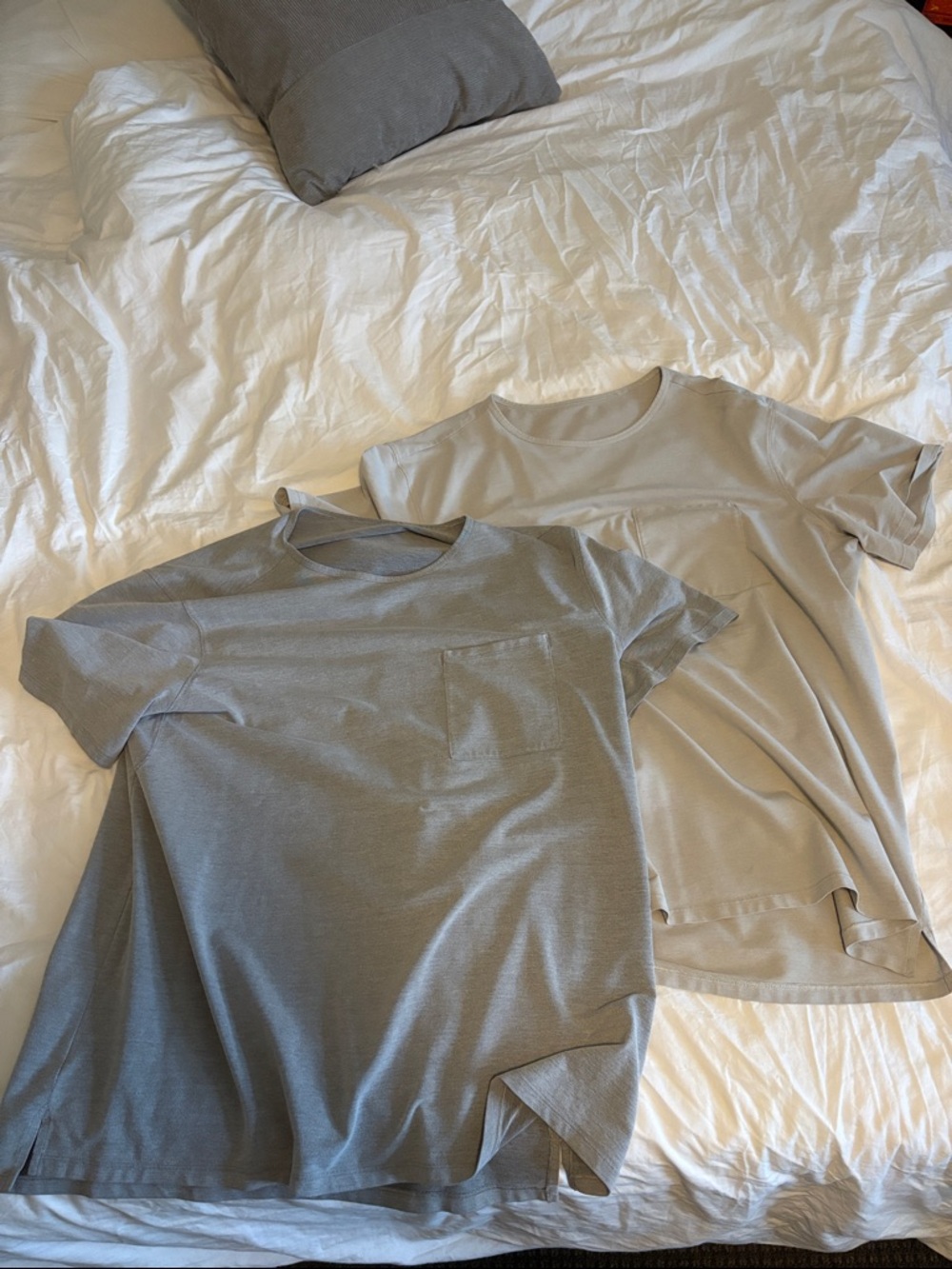 Men's Crew Neck Pocket T-Shirt in Light tan and Gray - LuLu Lemon
